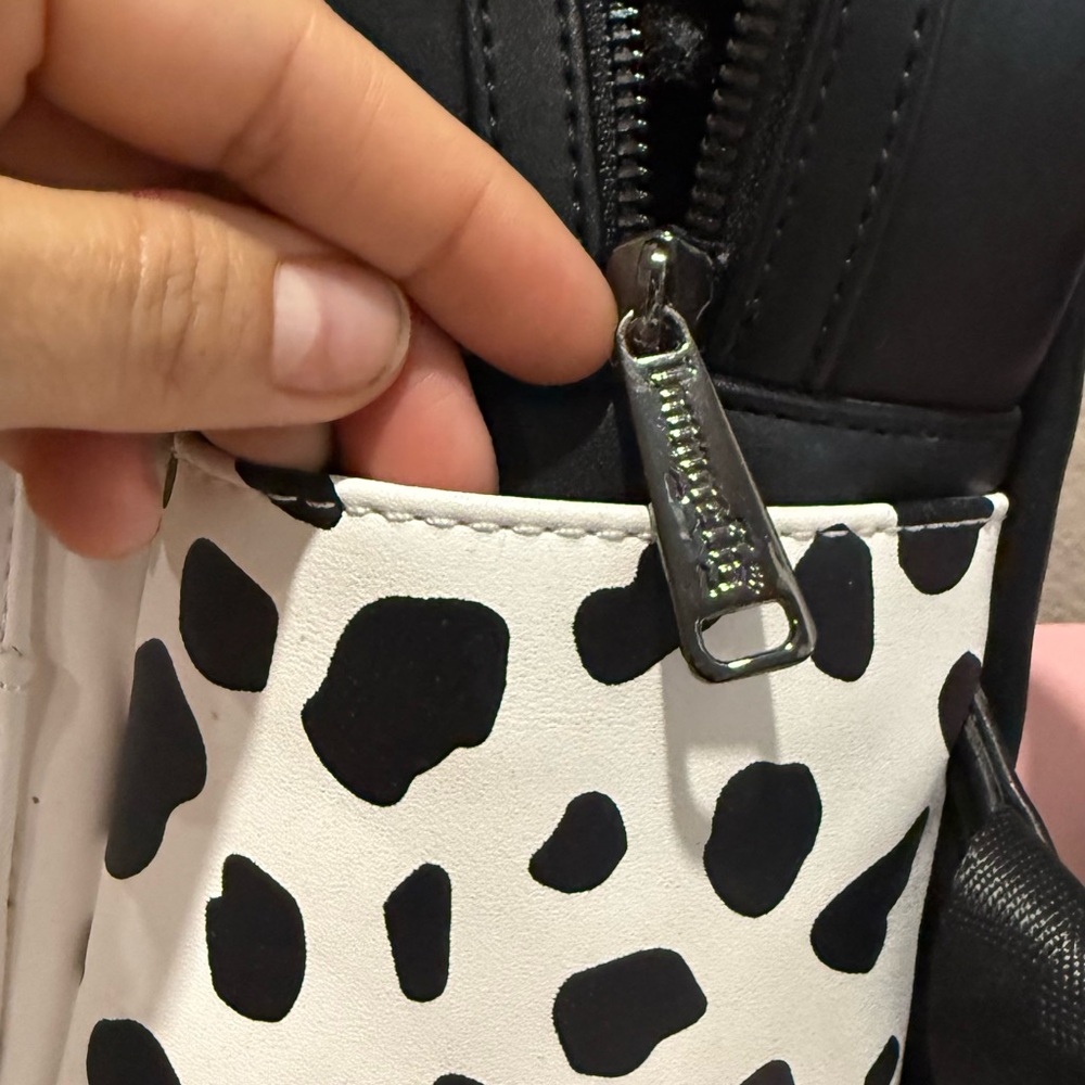 Disney loungefly cruella de vill mini backpack - Picture 4 of 10